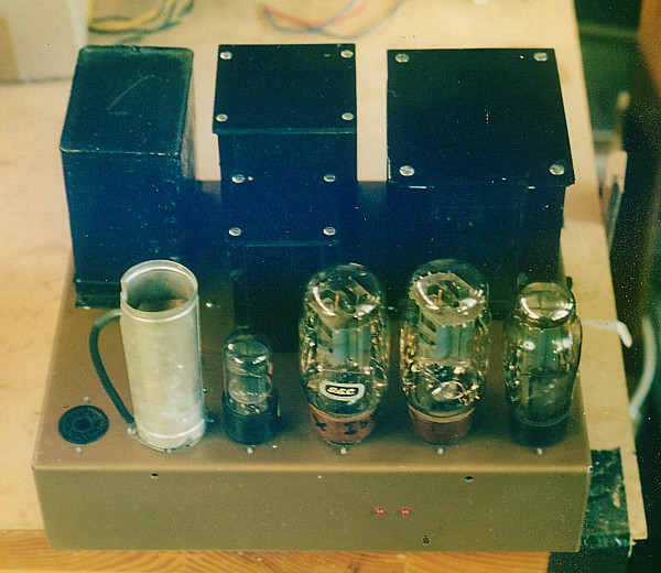 Leak amp on the
work bench, 2005.